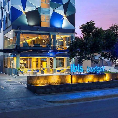 Ibis Budget Cirebon Kültér fotó