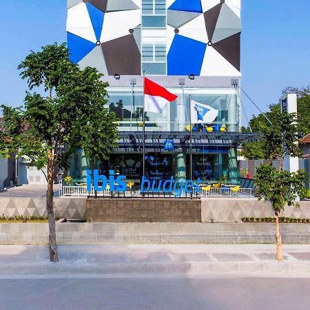 Ibis Budget Cirebon Kültér fotó
