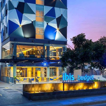 Ibis Budget Cirebon Kültér fotó
