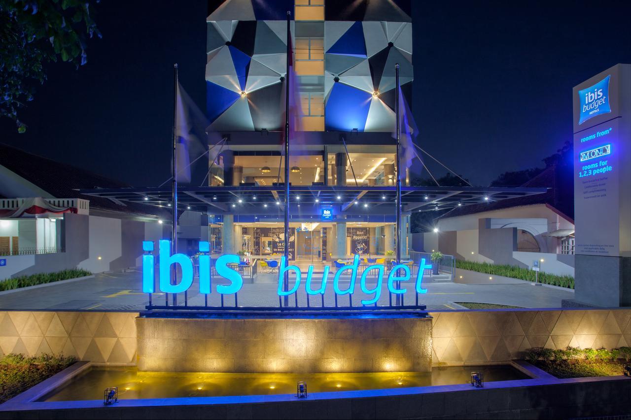 Ibis Budget Cirebon Kültér fotó