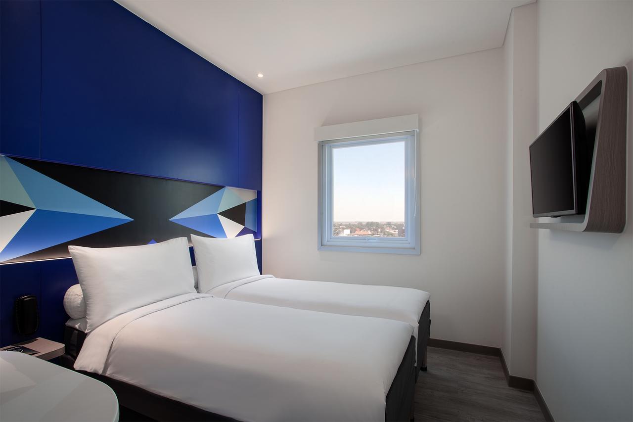 Ibis Budget Cirebon Kültér fotó