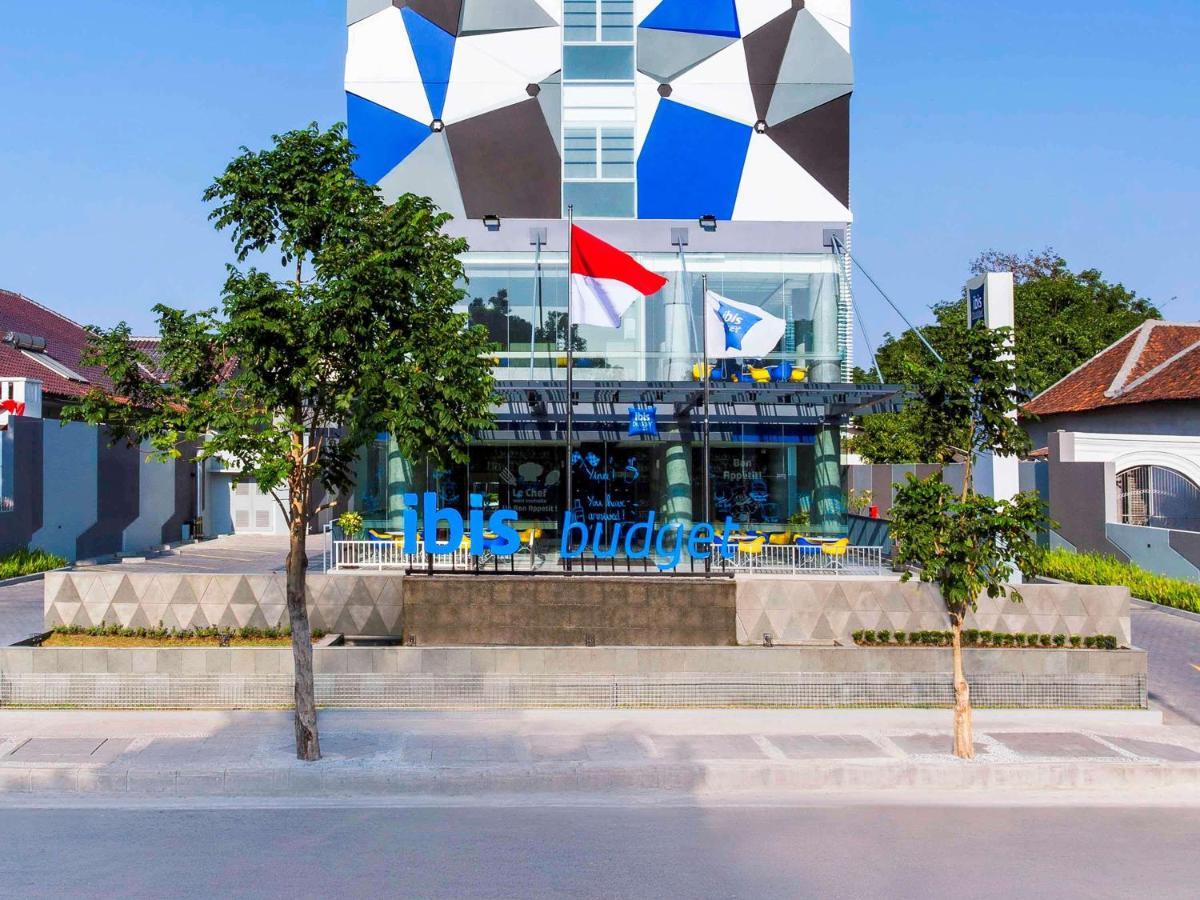 Ibis Budget Cirebon Kültér fotó