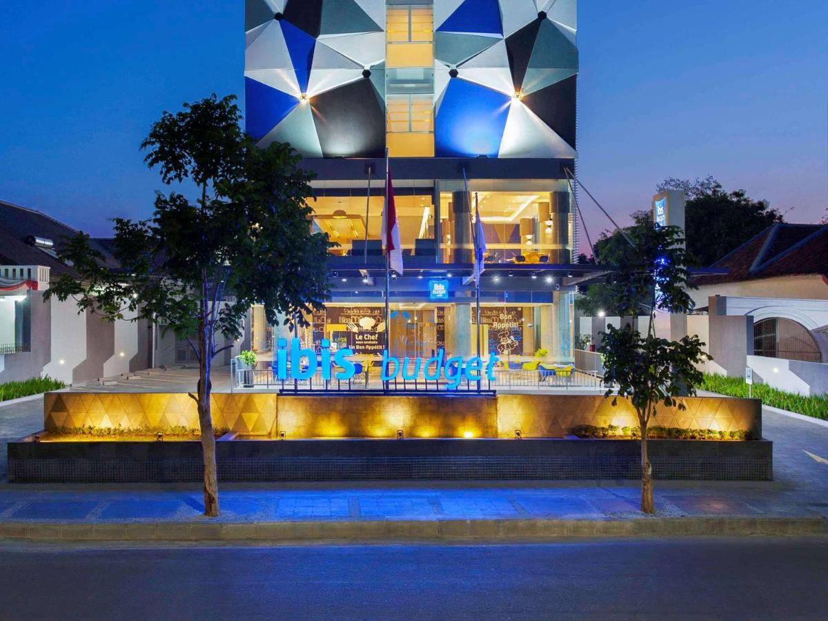 Ibis Budget Cirebon Kültér fotó